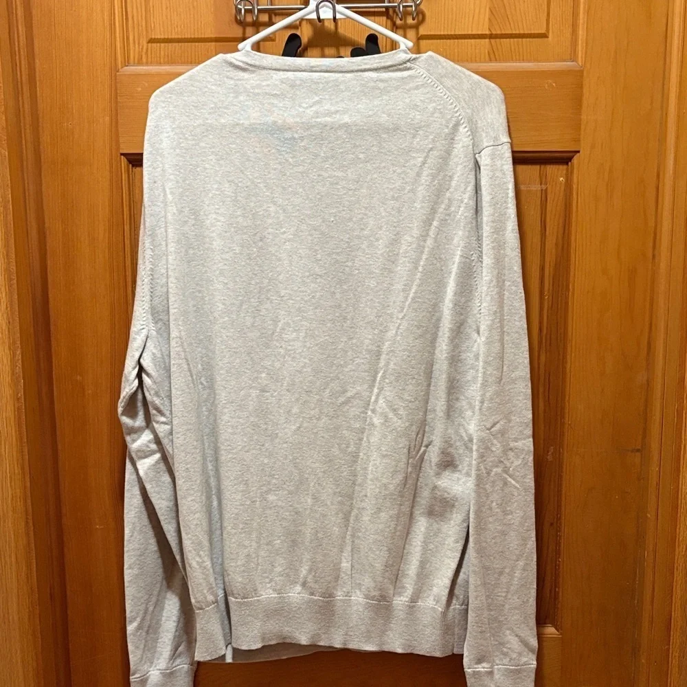 New Men’s Ole Miss Cutter & Buck Light Gray V-Neck Sweater Size Large